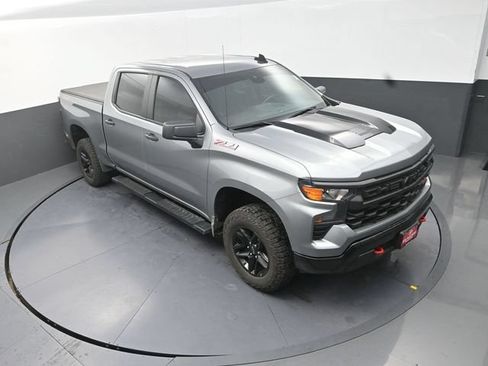 Used 2025 Chevrolet Silverado 1500 Custom Trail Boss AWD/4WD image 23