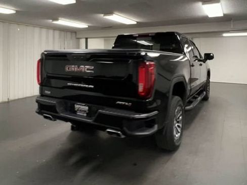 Used 2022 GMC Sierra 1500 AT4 w/ AT4 Preferred Package AWD/4WD image 8