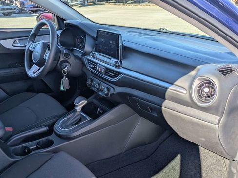 Used 2023 Kia Forte LXS w/ LXS Technology Package image 31