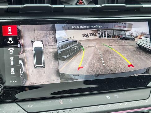 Used 2025 Jeep Wagoneer S Limited image 17