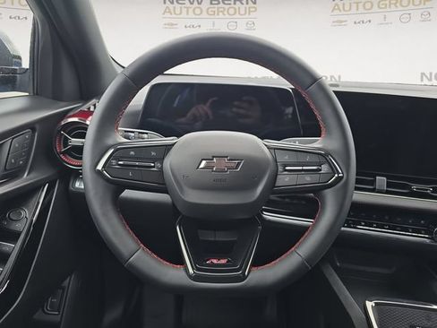 Used 2025 Chevrolet Equinox RS w/ Safety and Technology Package FWD image 12