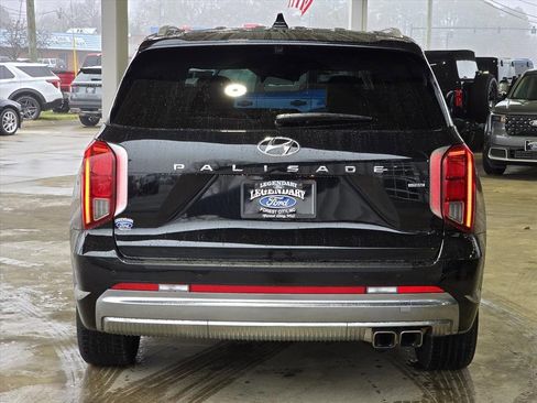 Used 2024 Hyundai Palisade Calligraphy image 24