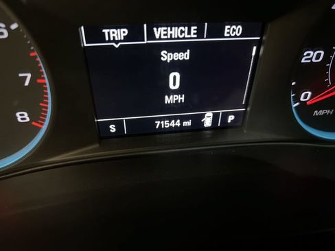 Used 2018 Chevrolet Traverse LT FWD image 11