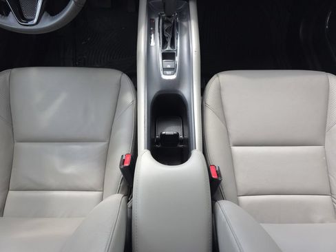 Used 2017 Honda HR-V EX-L image 18