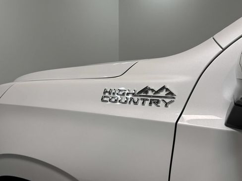 Used 2021 Chevrolet Tahoe High Country w/ Premium Package AWD/4WD image 51