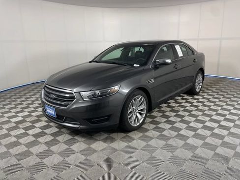 Used 2018 Ford Taurus Limited FWD image 1
