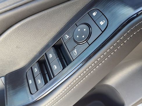 New 2026 Nissan Rogue SV image 17