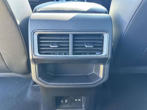 New 2026 Volkswagen Atlas Cross Sport SE image 15