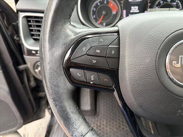 Used 2019 Jeep Cherokee Latitude Plus AWD/4WD image 19