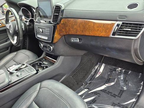 Used 2018 Mercedes-Benz GLS 450 4MATIC image 22
