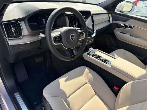 New 2026 Volvo XC90 B6 Plus w/ Protection Package Premier AWD/4WD image 25