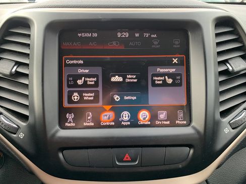 Used 2014 Jeep Cherokee Latitude w/ Comfort/Convenience Group AWD/4WD image 27