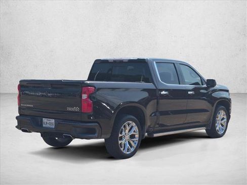 Used 2020 Chevrolet Silverado 1500 High Country w/ Technology Package AWD/4WD image 5