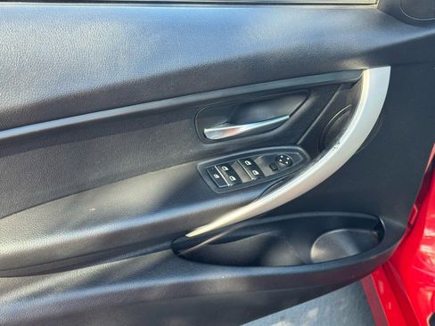 Used 2016 BMW 320i Sedan image 17