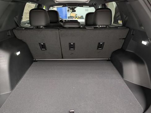 New 2027 Chevrolet Equinox RS w/ Convenience Package III AWD/4WD image 17