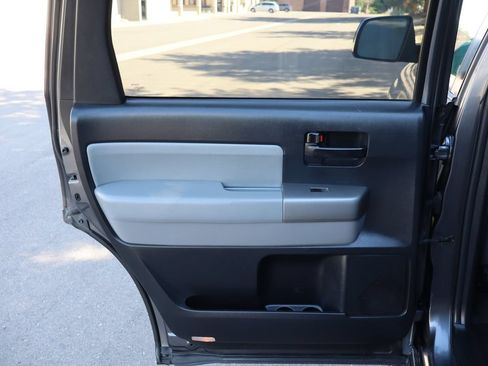 Used 2012 Toyota Sequoia SR5 w/ Premium Pkg AWD/4WD image 26