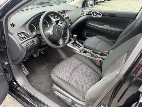 Used 2019 Nissan Sentra SV w/ Special Edition Package FWD image 8
