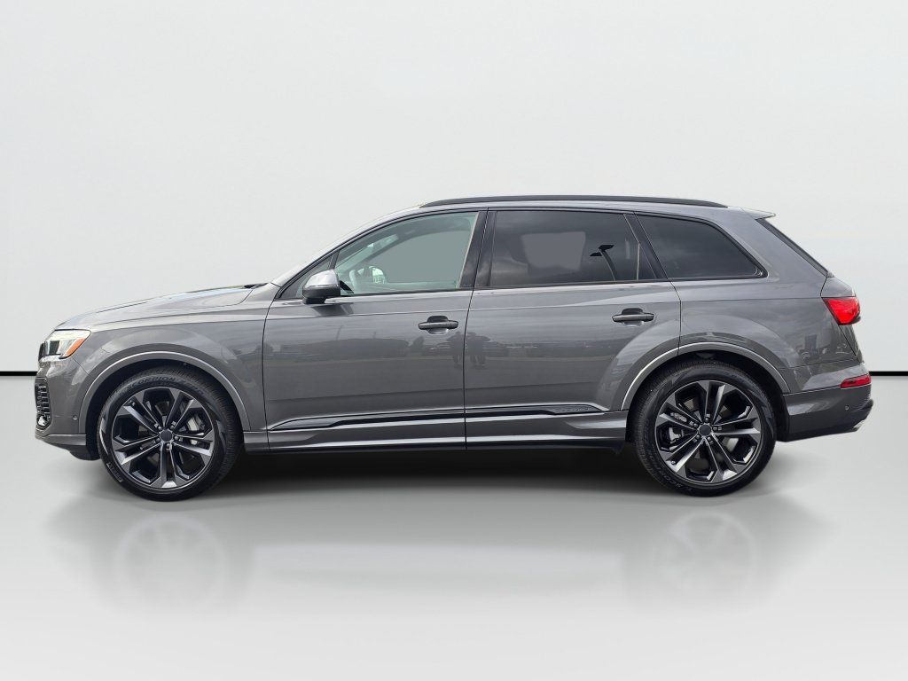 Used 2026 Audi Q7 3.0T Premium Plus w/ Premium Plus Package AWD/4WD image 2