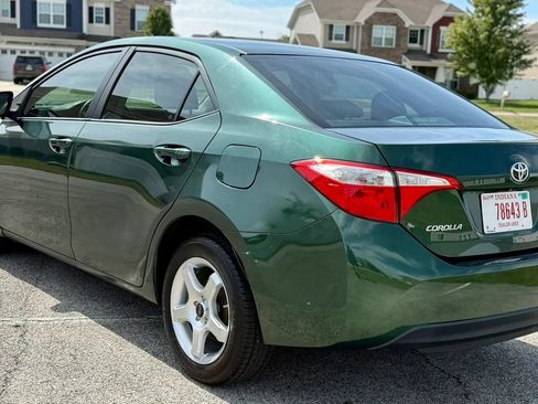 Used 2016 Toyota Corolla LE FWD image 5