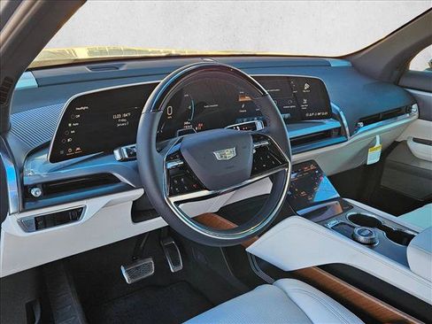 New 2026 Cadillac Vistiq Premium Luxury AWD/4WD image 3