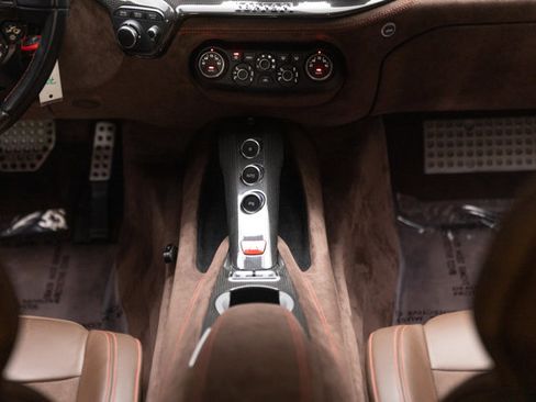 Used 2014 Ferrari F12 Berlinetta image 9