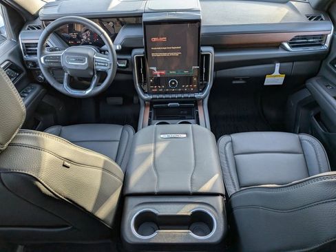 New 2026 GMC Yukon Denali w/ Sun & Power Step Package AWD/4WD image 15