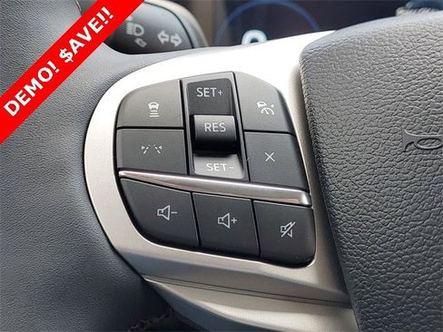 New 2025 Ford Explorer Active w/ Active Comfort Package image 16