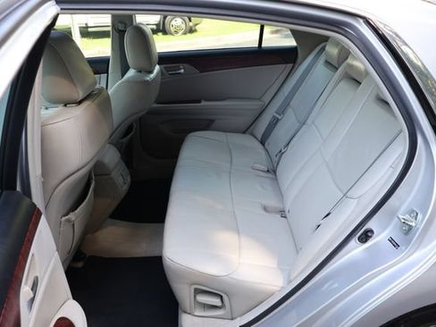 Used 2011 Toyota Avalon Limited FWD image 17
