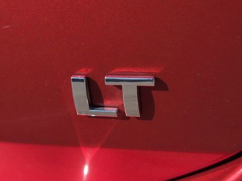 Certified 2023 Chevrolet Equinox LT FWD image 30