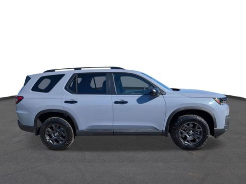 New 2026 Honda Pilot TrailSport image 2