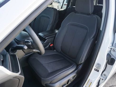 Used 2023 Jeep Grand Cherokee L Laredo AWD/4WD image 16