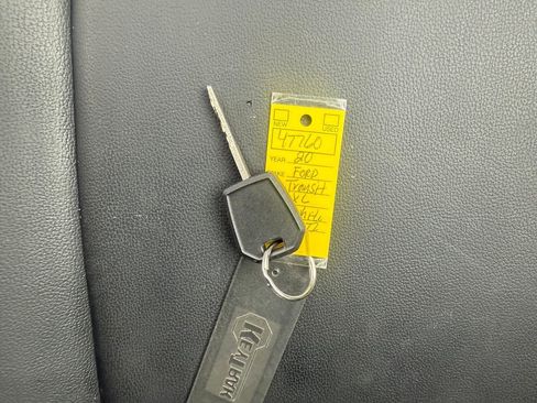 Used 2020 Ford Transit Connect XL image 26