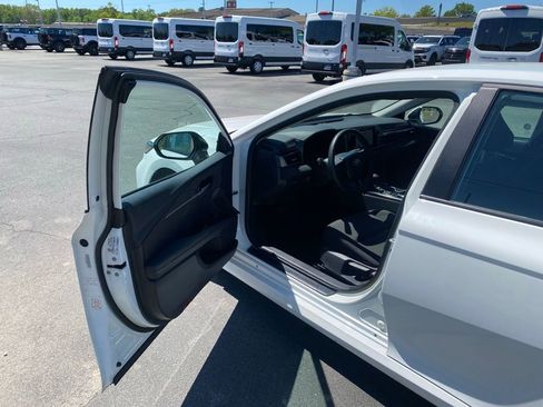 Used 2025 Toyota Camry LE image 9