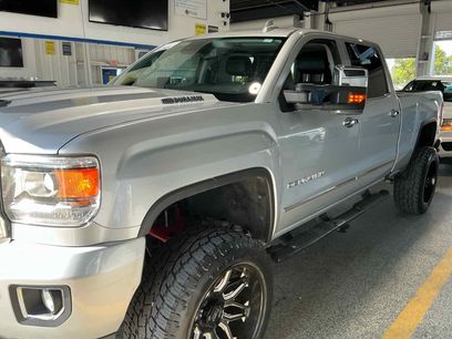 Used 2018 GMC Sierra 2500 Denali w/ Duramax Plus Package
