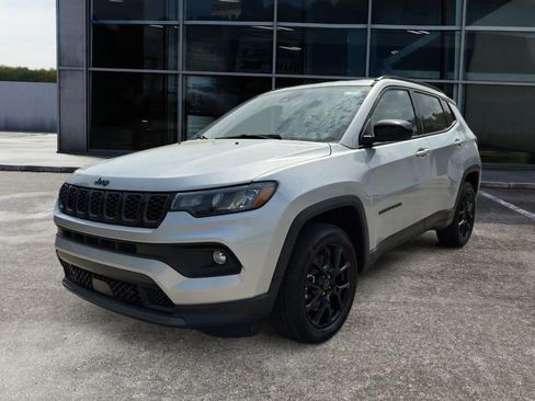 New 2026 Jeep Compass Latitude AWD/4WD image 3
