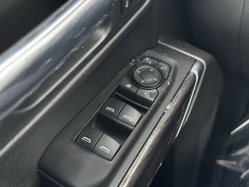 Used 2019 Chevrolet Silverado 1500 LTZ image 33