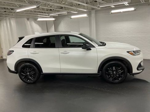 Certified 2023 Honda HR-V Sport image 6