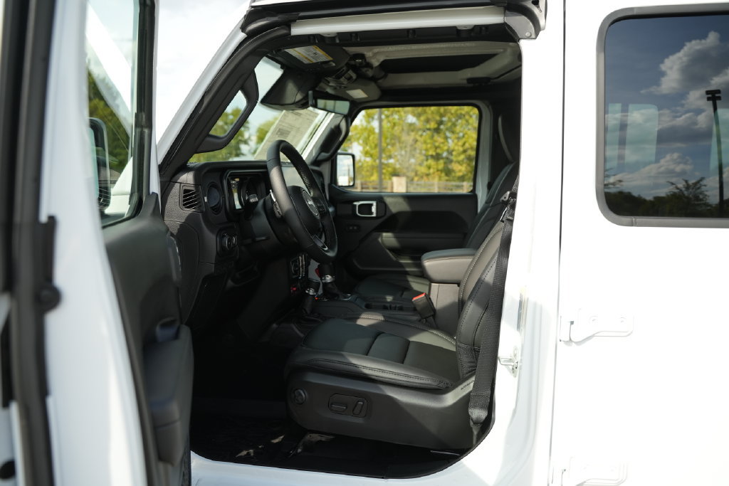 New 2027 Jeep Wrangler Unlimited Rubicon 392 AWD/4WD image 10