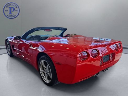 Used 2000 Chevrolet Corvette Convertible w/ Memory Pkg RWD image 4