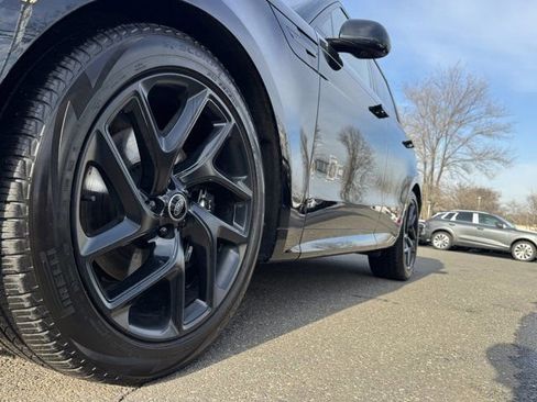 Used 2023 Land Rover Range Rover Sport SE Dynamic image 11