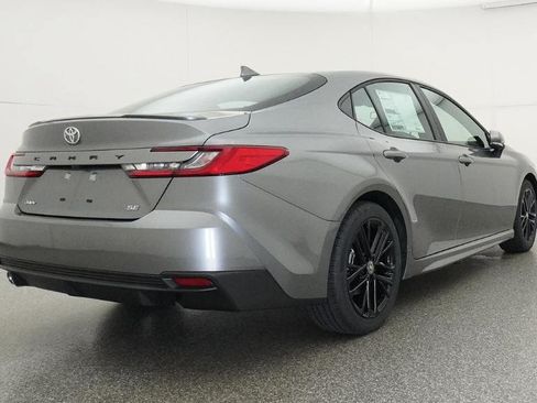 Used 2026 Toyota Camry SE FWD image 41