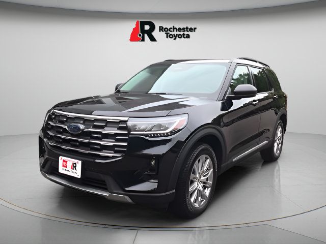 Used 2025 Ford Explorer Active w/ Active Comfort Package AWD/4WD image 3