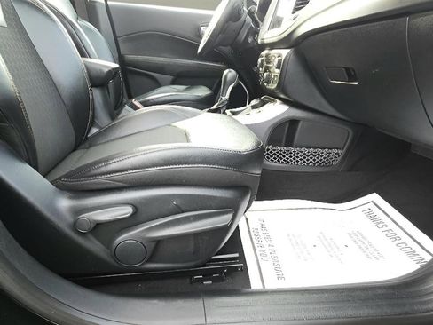 Used 2018 Jeep Compass Latitude w/ Popular Equipment Group AWD/4WD image 33