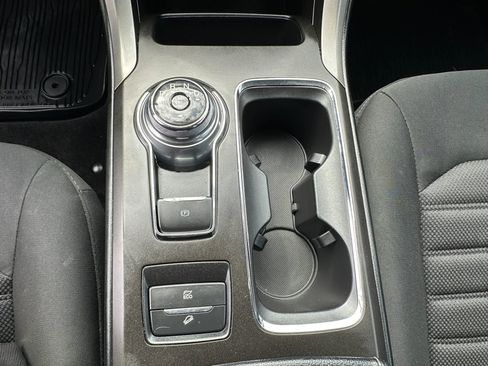 Used 2018 Ford Fusion SE FWD image 27