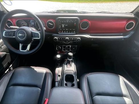 Used 2023 Jeep Gladiator Rubicon w/ LED Lighting Group AWD/4WD image 14