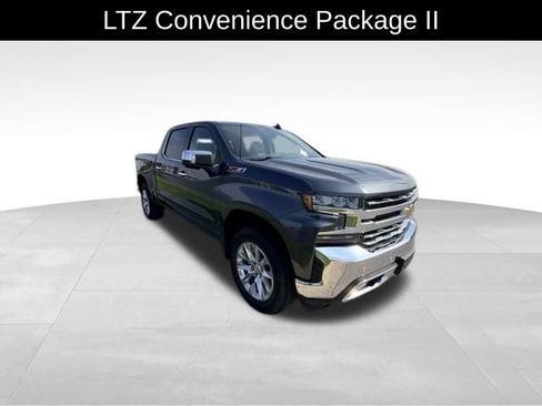 Used 2021 Chevrolet Silverado 1500 LTZ w/ LTZ Premium Package AWD/4WD image 5
