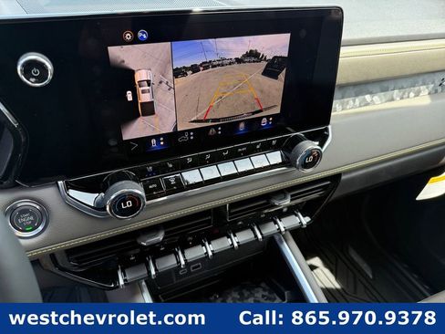 New 2026 Chevrolet Colorado ZR2 w/ Technology Package AWD/4WD image 19