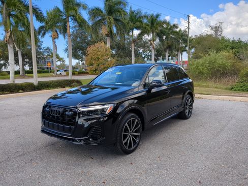 Used 2025 Audi Q7 2.0T Premium Plus w/ Premium Plus Package image 5