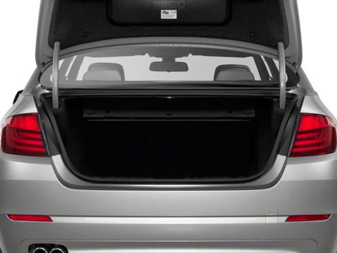 Used 2013 BMW 528i xDrive Sedan image 12