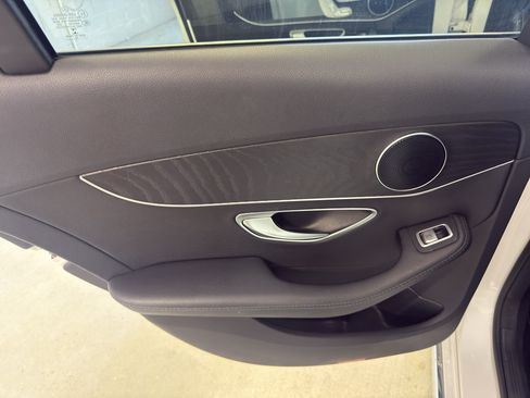 Used 2017 Mercedes-Benz C 300 4MATIC Sedan image 28
